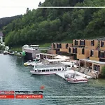 Kantor Village Am Millstaetter - Boutique-chalets Und *