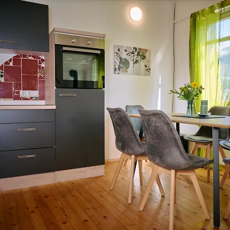 Kantor Village Am Millstaetter - Boutique-chalets Und *