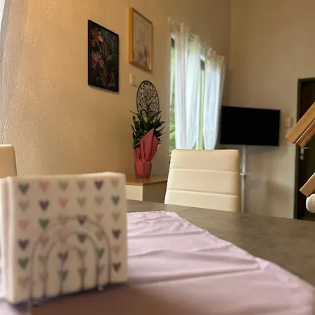 Kantor Village Am Millstaetter - Boutique-chalets Und Apartamento