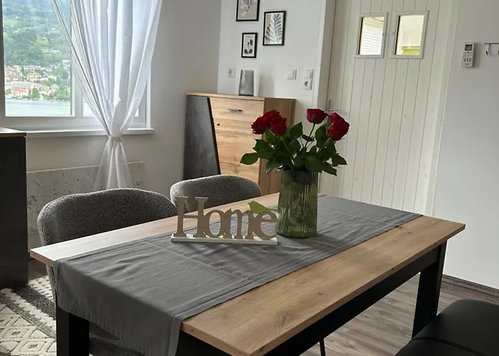 Kantor Village Am Millstaetter - Boutique-chalets Und 아파트 밀슈타